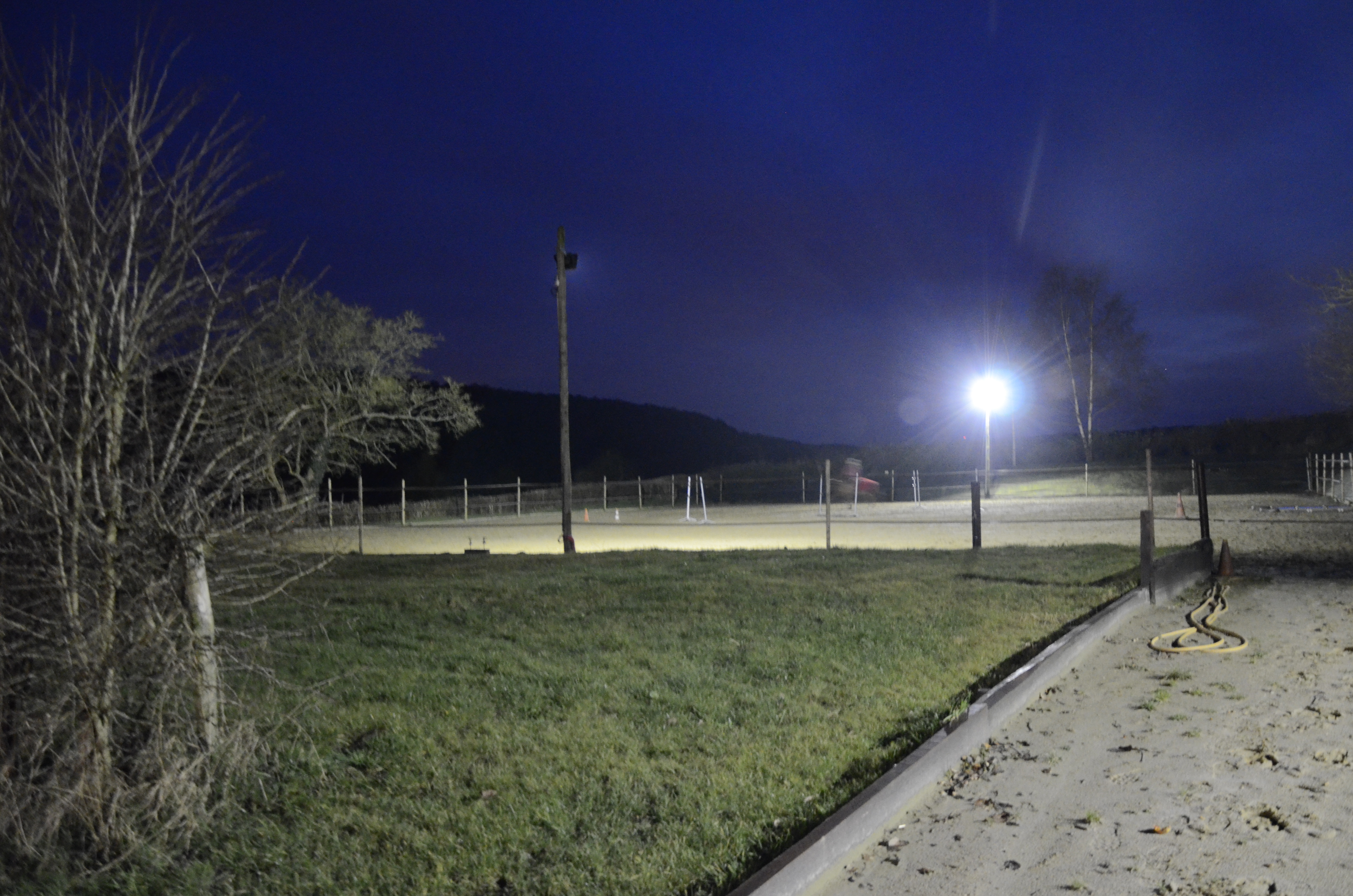 carrière, éclairée de nuit